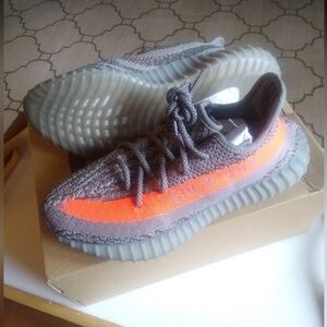 Reflective Yeezy 350 Adidas Beluga